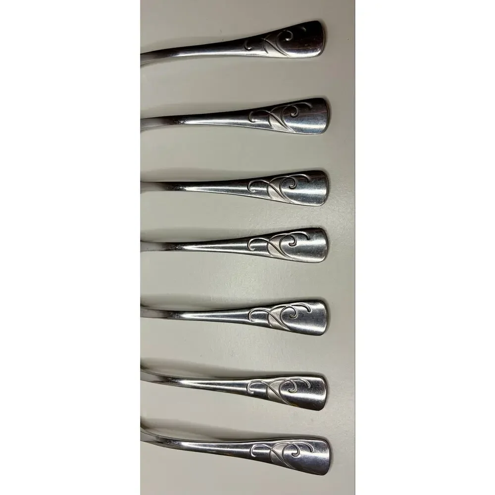 Oneida Serif Teaspoons 6 1/4” Stainless Steel Frosted Swirl Flatware Set of 7